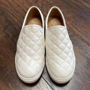 Women’s Brash Quilted Slip on Sneakers
